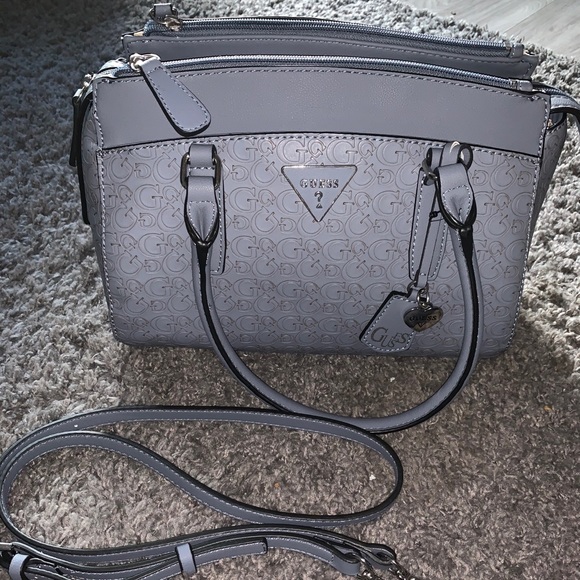 Guess Crossbody Purse - Picture 3 of 10